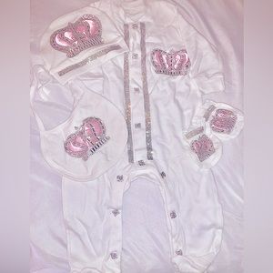 Beautiful newborn baby outfit romper 5 piece set